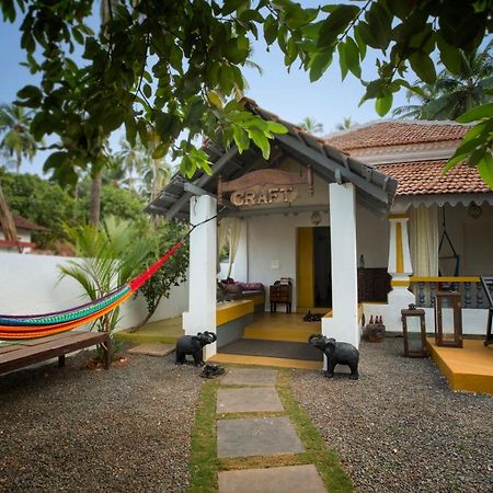 Craft Hostels Anjuna Exteriör bild