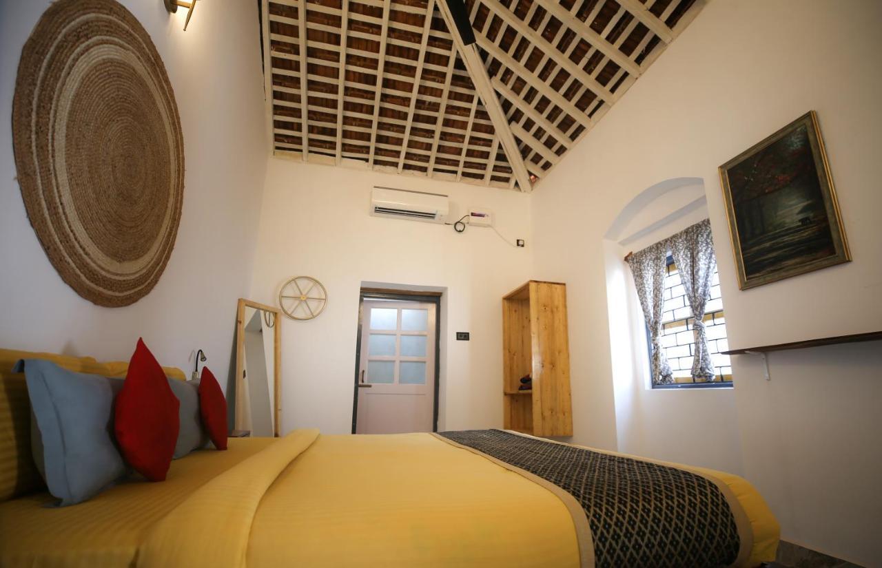 Craft Hostels Anjuna Exteriör bild