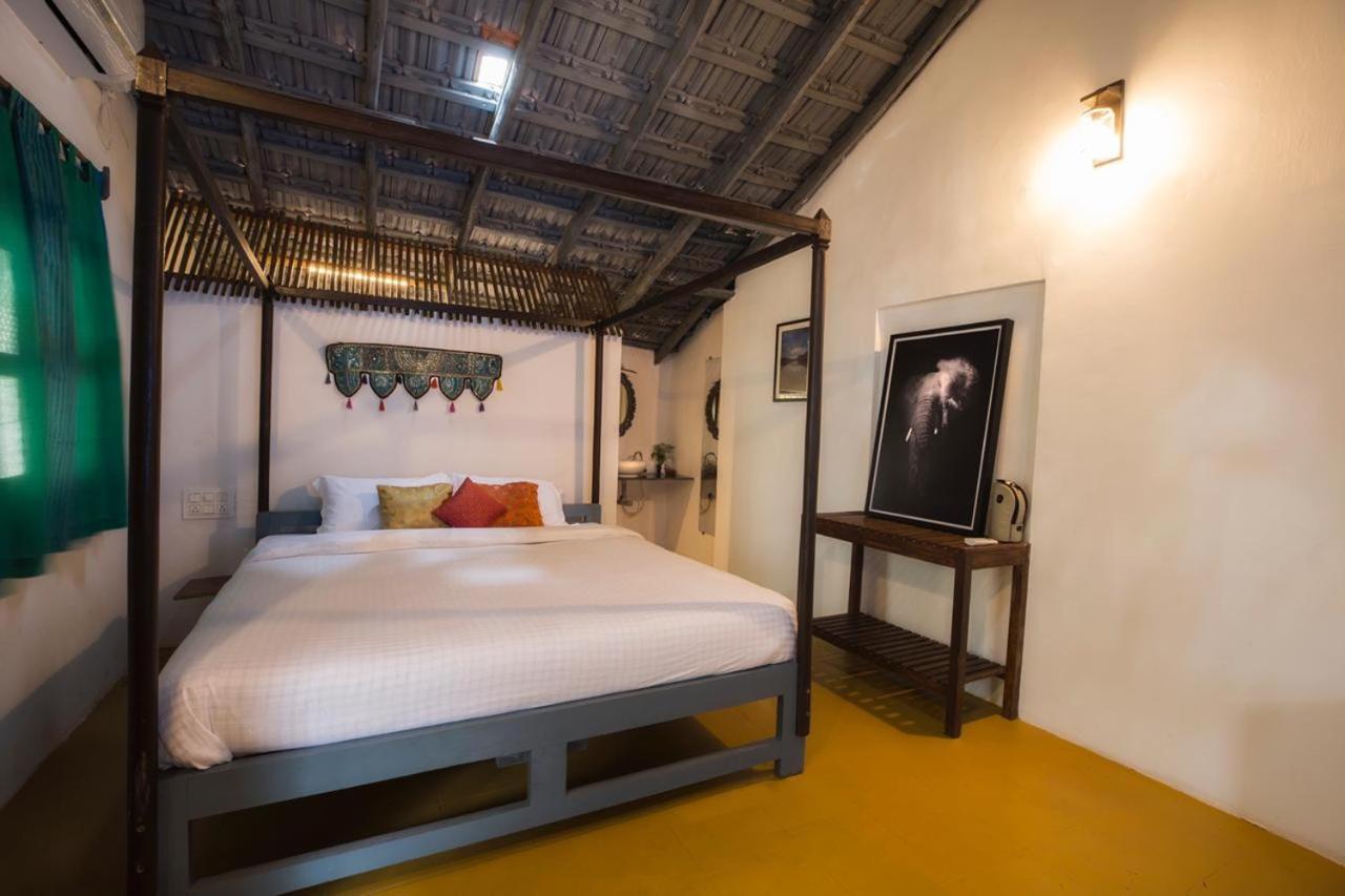 Craft Hostels Anjuna Exteriör bild